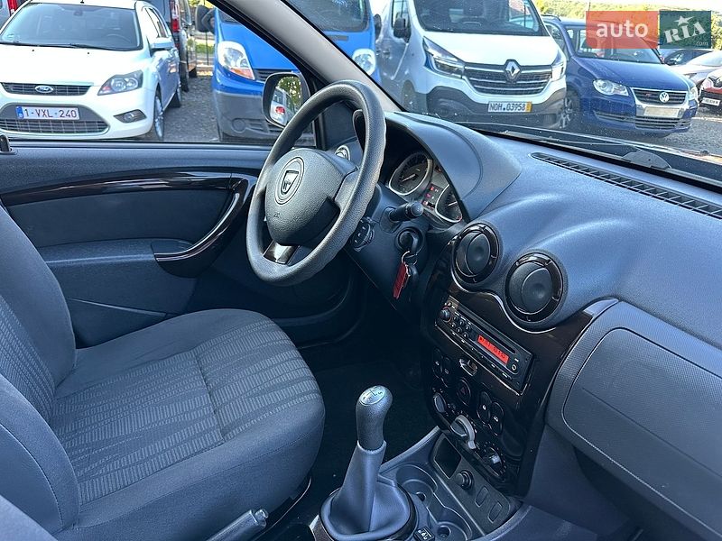 Позашляховик / Кросовер Dacia Duster 2012 в Івано-Франківську