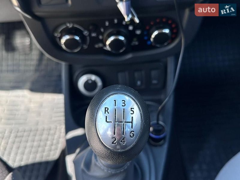 Позашляховик / Кросовер Dacia Duster 2014 в Балаклії
