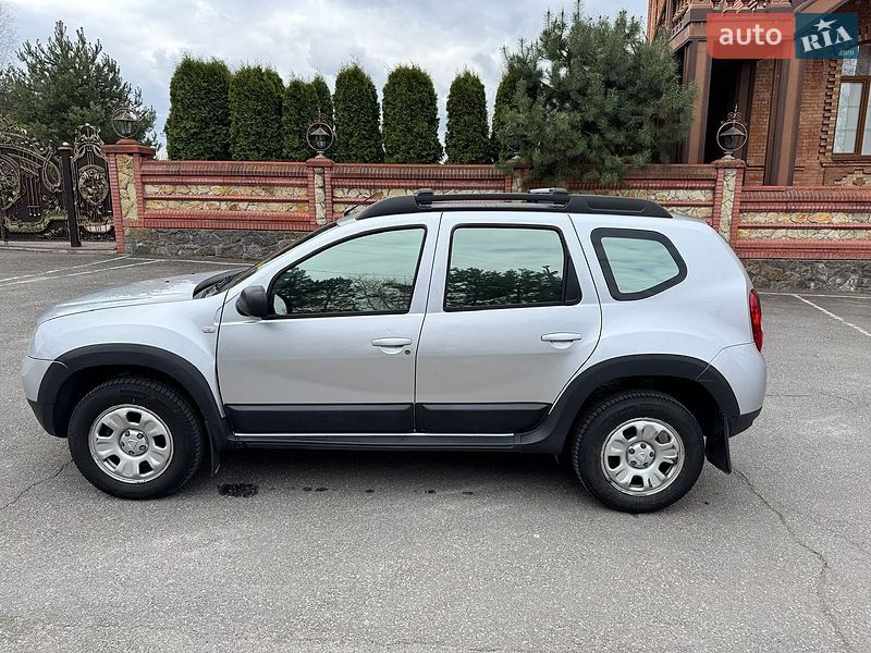 Внедорожник / Кроссовер Dacia Duster 2010 в Гнивани