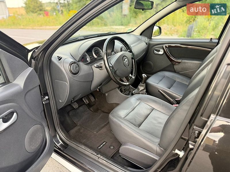 Позашляховик / Кросовер Dacia Duster 2013 в Тернополі