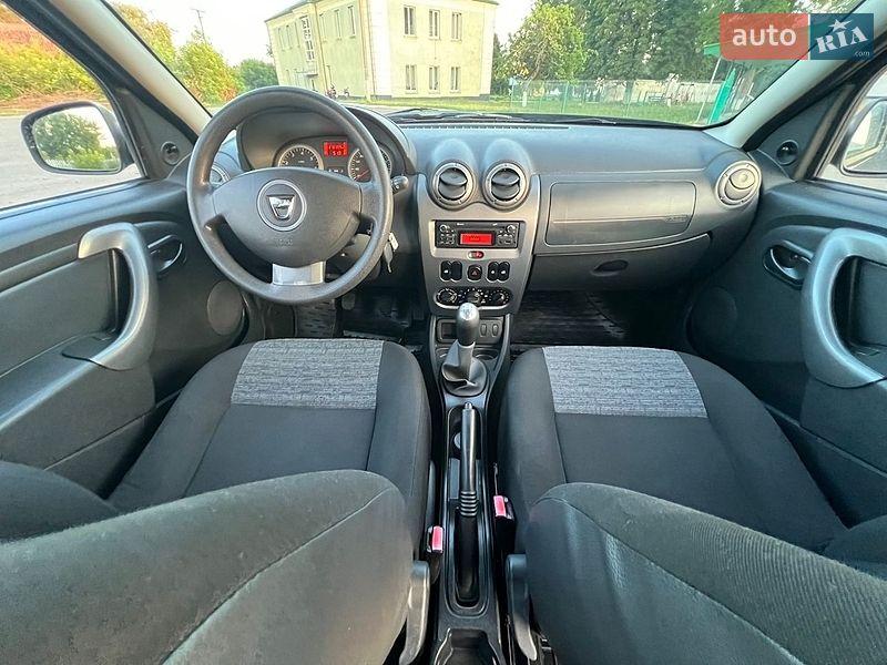 Позашляховик / Кросовер Dacia Duster 2012 в Дубні