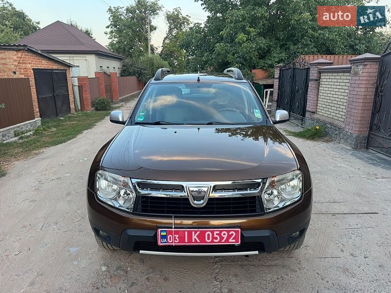 Позашляховик / Кросовер Dacia Duster 2011 в Охтирці