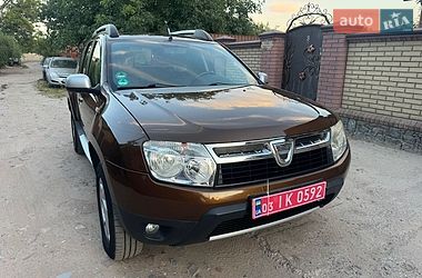 Позашляховик / Кросовер Dacia Duster 2011 в Охтирці
