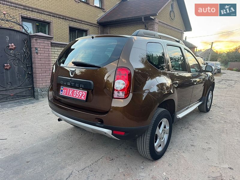 Позашляховик / Кросовер Dacia Duster 2011 в Охтирці