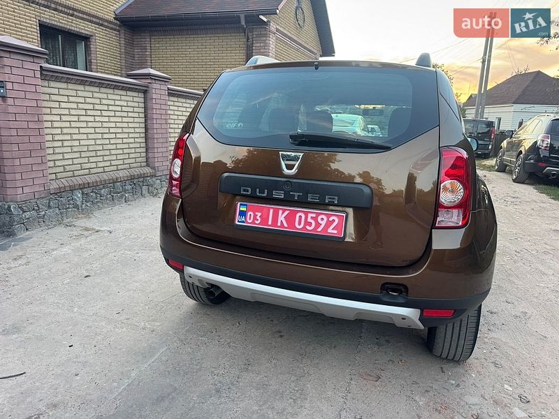 Позашляховик / Кросовер Dacia Duster 2011 в Охтирці