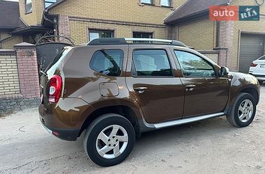 Позашляховик / Кросовер Dacia Duster 2011 в Охтирці