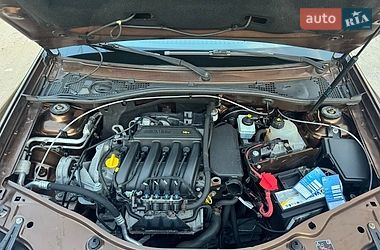 Позашляховик / Кросовер Dacia Duster 2011 в Охтирці