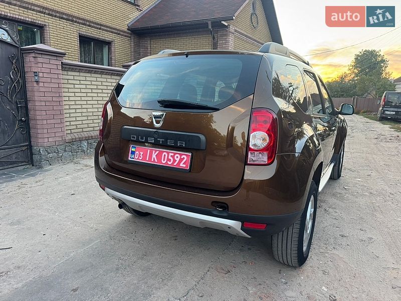 Позашляховик / Кросовер Dacia Duster 2011 в Охтирці