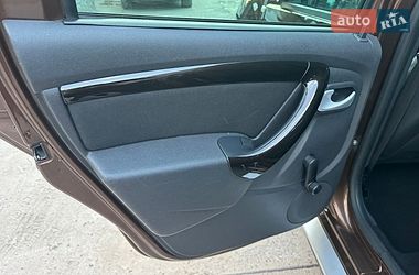 Позашляховик / Кросовер Dacia Duster 2011 в Охтирці