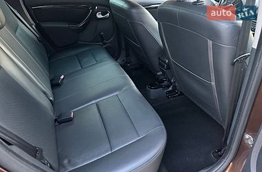Позашляховик / Кросовер Dacia Duster 2011 в Охтирці