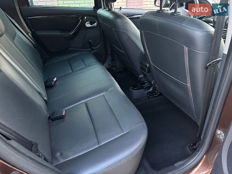 Позашляховик / Кросовер Dacia Duster 2011 в Охтирці