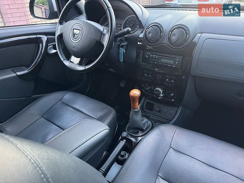 Внедорожник / Кроссовер Dacia Duster 2011 в Ахтырке