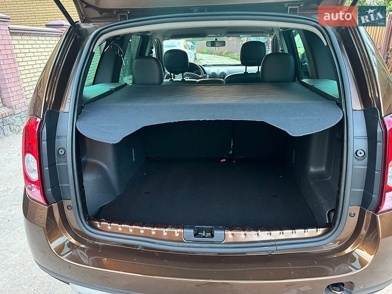 Позашляховик / Кросовер Dacia Duster 2011 в Охтирці