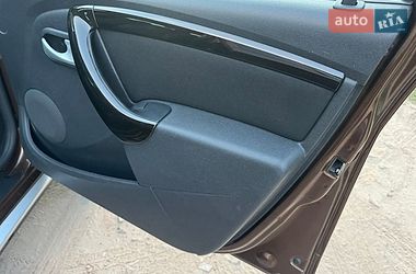 Позашляховик / Кросовер Dacia Duster 2011 в Охтирці