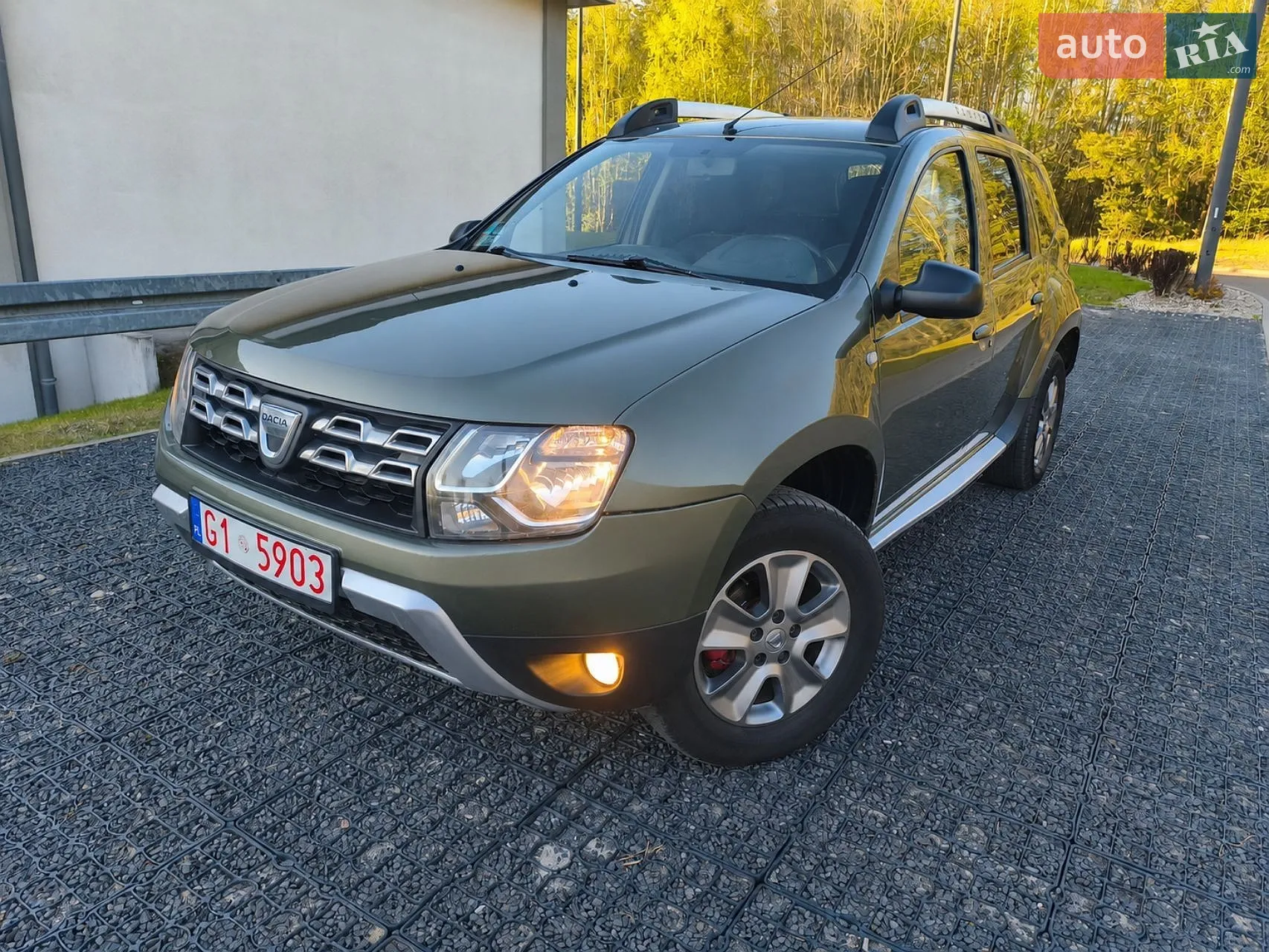 2015 Dacia Duster - мініатюра 2