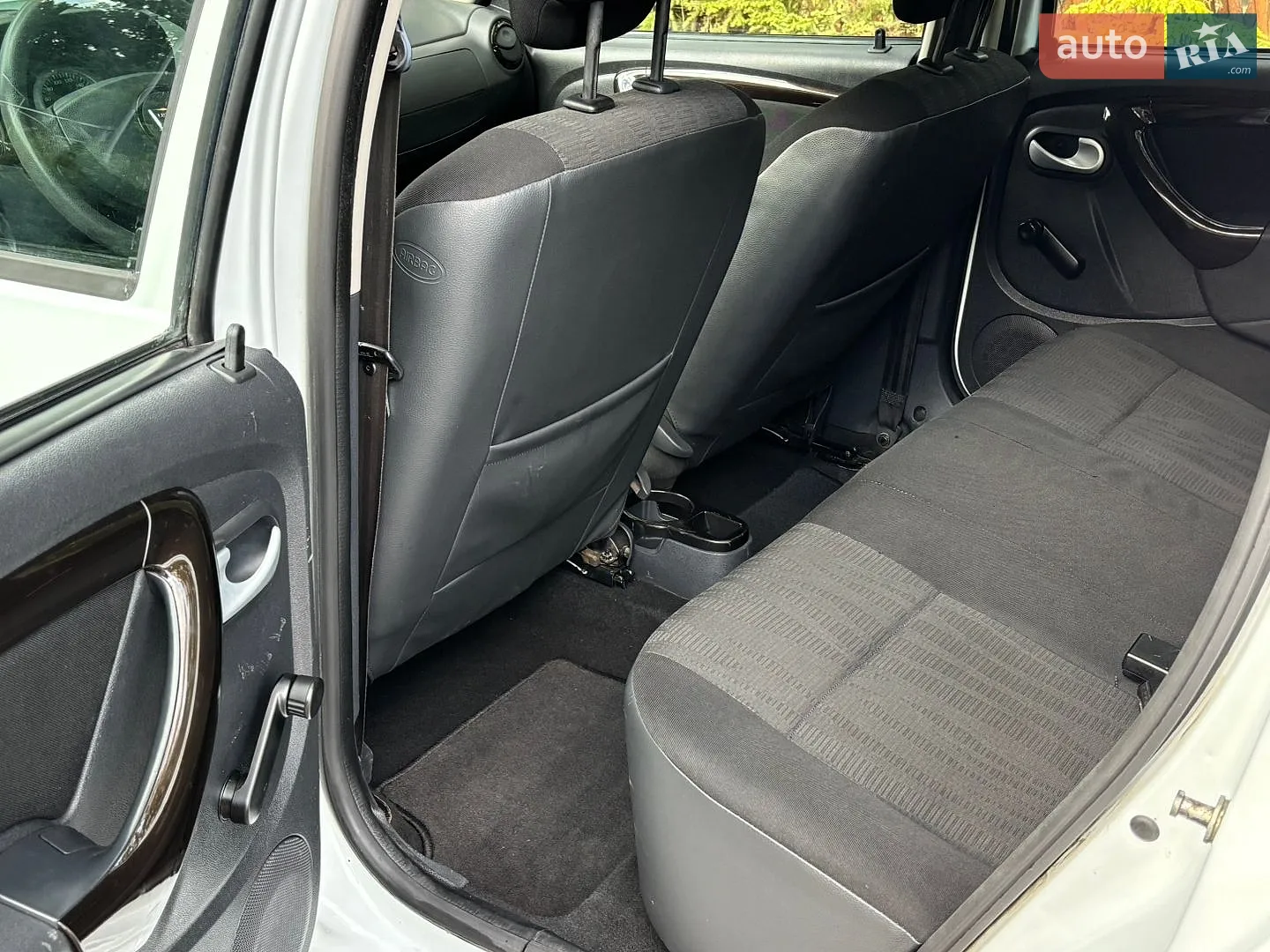 2012 Dacia Duster - мініатюра 16
