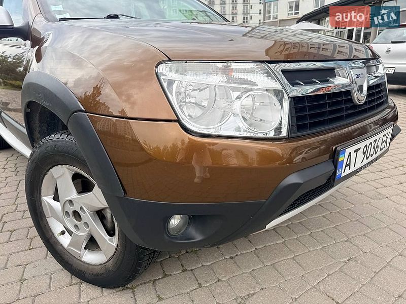 Позашляховик / Кросовер Dacia Duster 2011 в Івано-Франківську