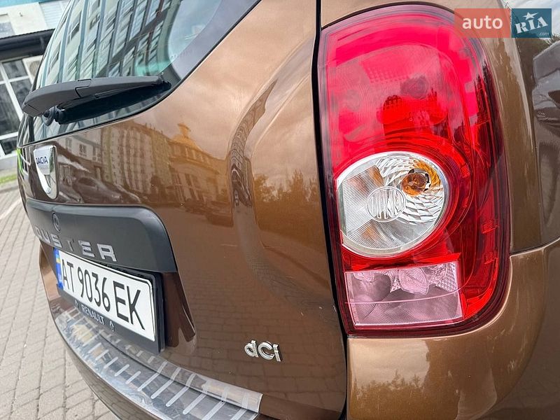 Позашляховик / Кросовер Dacia Duster 2011 в Івано-Франківську
