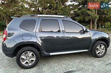 Позашляховик / Кросовер Dacia Duster 2014 в Дубні