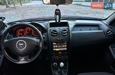 Позашляховик / Кросовер Dacia Duster 2014 в Дубні
