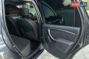 Позашляховик / Кросовер Dacia Duster 2014 в Дубні
