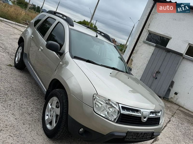 Dacia Duster 2011
