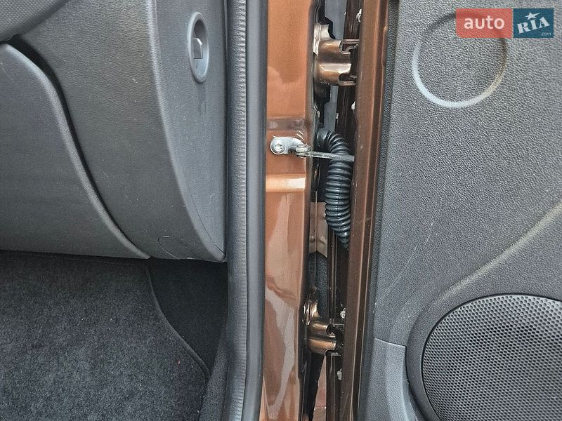 Внедорожник / Кроссовер Dacia Duster 2010 в Стрые фото 98 Внедорожник / Кроссовер Dacia Duster 2010 в Стрые
