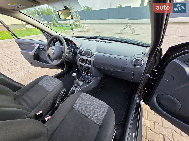 Позашляховик / Кросовер Dacia Duster 2012 в Луцьку