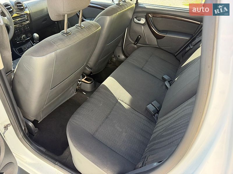 Внедорожник / Кроссовер Dacia Duster 2011 в Ровно фото 12 Внедорожник / Кроссовер Dacia Duster 2011 в Ровно