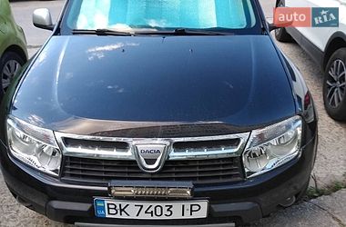 Позашляховик / Кросовер Dacia Duster 2010 в Вараші