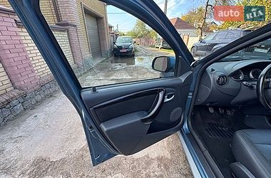 Внедорожник / Кроссовер Dacia Duster 2012 в Ахтырке фото 24 Внедорожник / Кроссовер Dacia Duster 2012 в Ахтырке