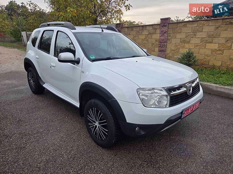 Внедорожник / Кроссовер Dacia Duster 2011 в Каменском