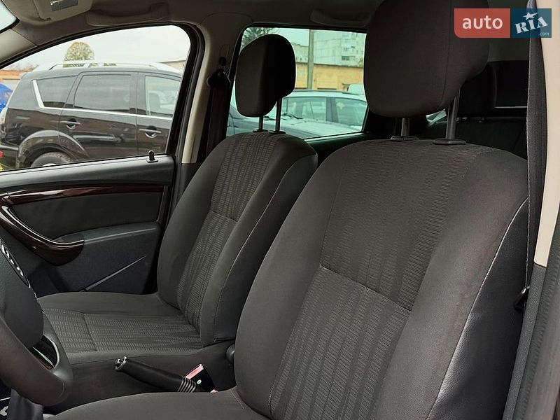 Внедорожник / Кроссовер Dacia Duster 2010 в Чернигове