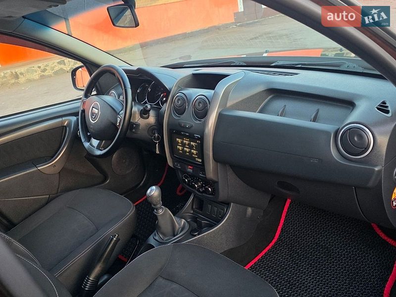 Позашляховик / Кросовер Dacia Duster 2015 в Новоархангельську