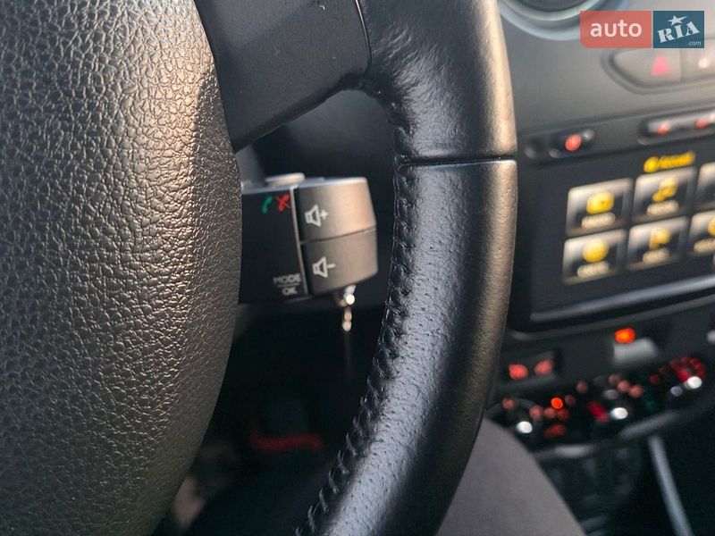 Позашляховик / Кросовер Dacia Duster 2015 в Новоархангельську