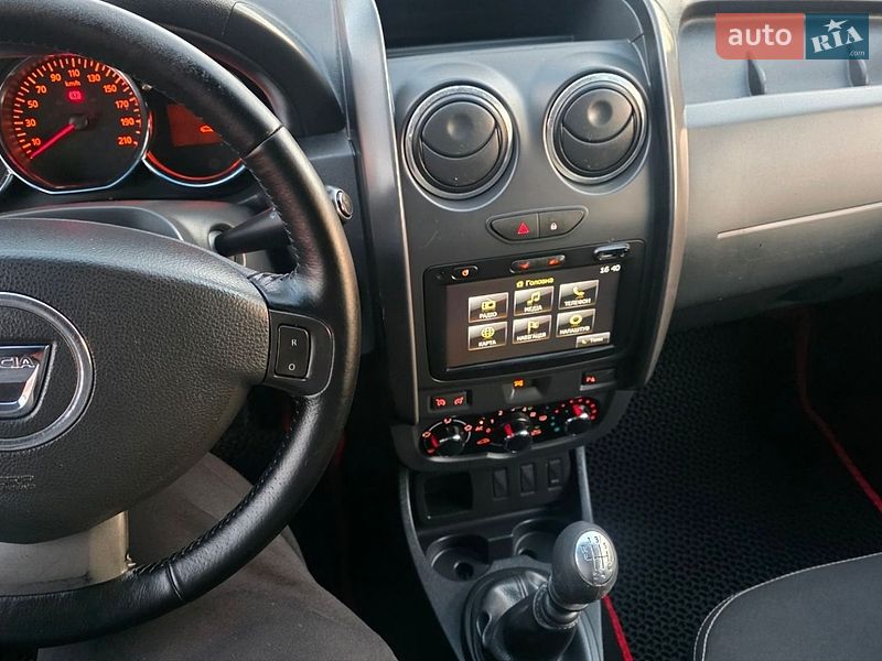 Позашляховик / Кросовер Dacia Duster 2015 в Новоархангельську