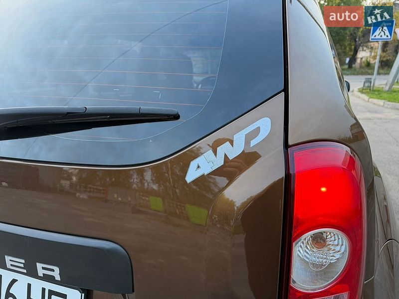 Позашляховик / Кросовер Dacia Duster 2013 в Лубнах