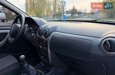 Позашляховик / Кросовер Dacia Duster 2013 в Лубнах