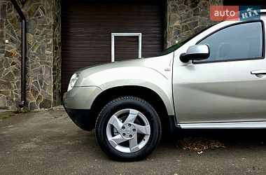 Позашляховик / Кросовер Dacia Duster 2011 в Луцьку