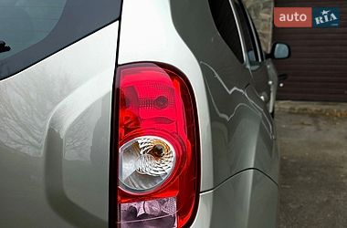 Позашляховик / Кросовер Dacia Duster 2011 в Луцьку