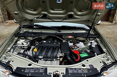 Позашляховик / Кросовер Dacia Duster 2011 в Луцьку