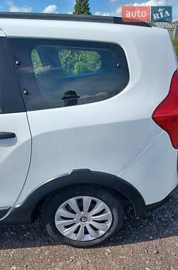 Минивэн Dacia Lodgy Stepway 2016 в 