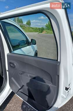 Минивэн Dacia Lodgy Stepway 2016 в 