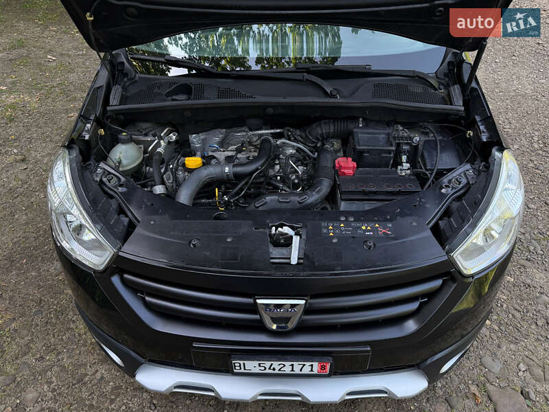 Минивэн Dacia Lodgy Stepway 2016 в Стрые фото 40 Минивэн Dacia Lodgy Stepway 2016 в Стрые