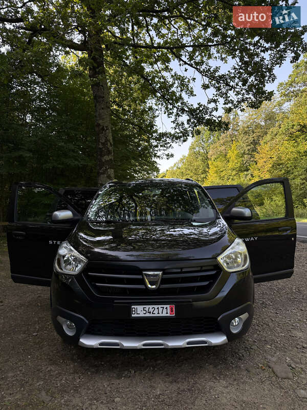 Минивэн Dacia Lodgy Stepway 2016 в Стрые фото 52 Минивэн Dacia Lodgy Stepway 2016 в Стрые