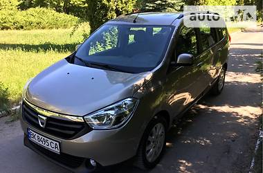 Универсал Dacia Lodgy 2012 в Ровно