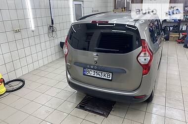 Универсал Dacia Lodgy 2012 в Львове