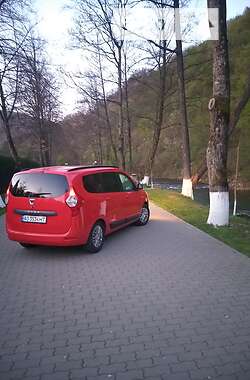 Мінівен Dacia Lodgy 2012 в 