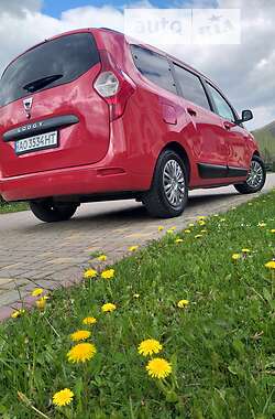 Мінівен Dacia Lodgy 2012 в 