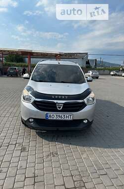 Минивэн Dacia Lodgy 2013 в Мукачево